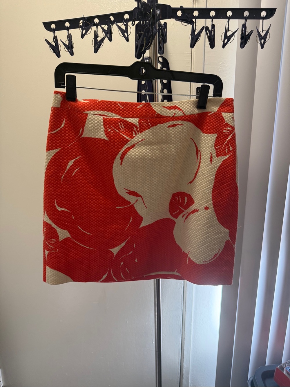 J.Crew Red-Orange & Ivory Floral Mini Skirt Textured Floral Mini Skirt | Size 6 - Picture 3 of 6